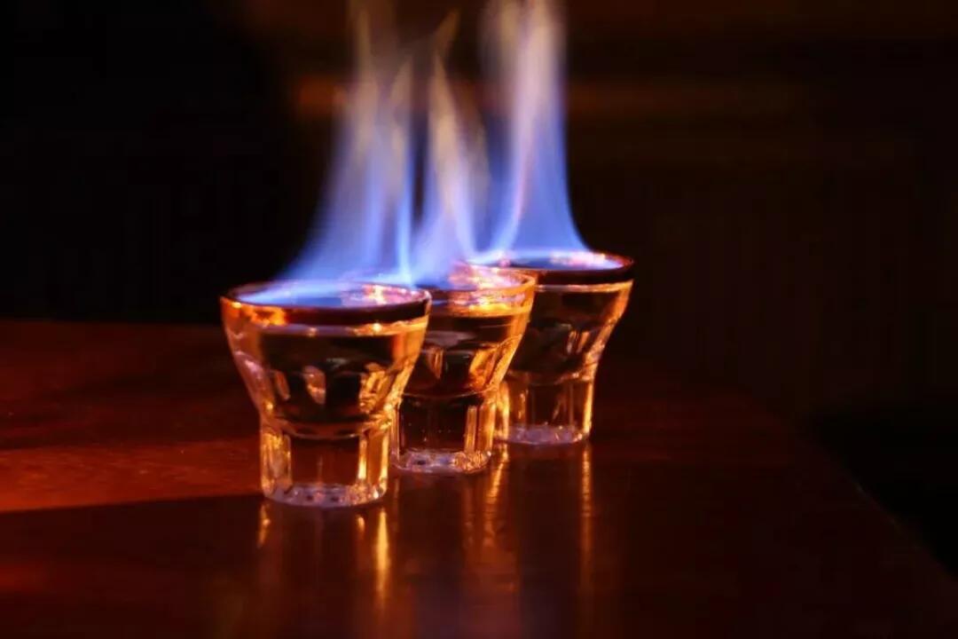 潘兵华： 澴酒烈焰