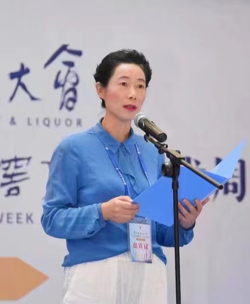 汤秀英                                               