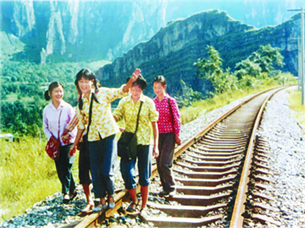 铁凝：哦，香雪（附作品鉴赏）