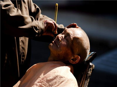 微型小说鉴赏：青龙偃月刀