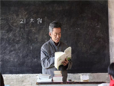 朱道能：区老师的区