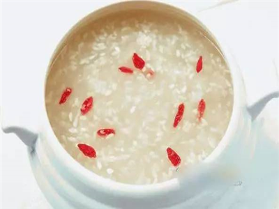 蒋红平：麻糖上的芝麻是一块块苍茫的石头（外一首）