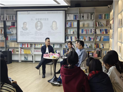 “驻校作家” 周芳走进湖北第二师范学院