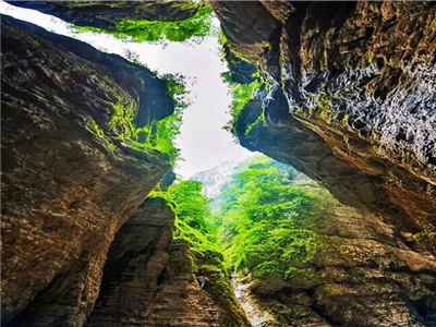 高乔明：花坪“行峡”记